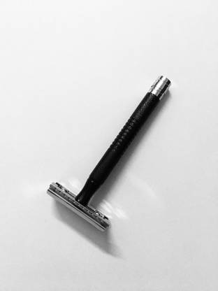 Romer-7 De WAZIR BLACK Fine Chrome Finish Colour Coated Medium Weight Safety Razor, Men