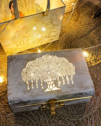falaana dhikana White and Gold Rustic Trunk Box Metal Trunk