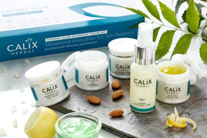 कैलिक्स हर्बल रेडियंट ग्लो आयुर्वेदिक फेशियल किट 260 ml