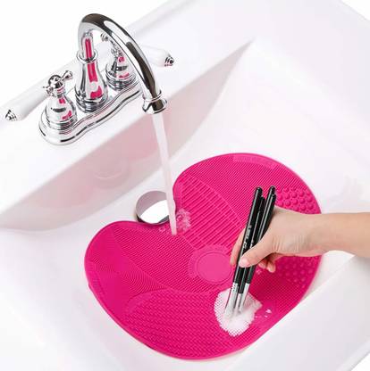 Gorofy Silicone Makeup Brush Cleaning Mat, Makeup Brush Cleaner, Makeup Brush Cleaner Pad, Cosmetic Brush Cleaning Mat, Portable Washing Tool Scrubber with Suction Cup (Pink) (Pack of 1)