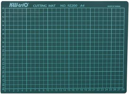 izone Professional Self-Healing 5 Layered Double Sided Durable Non-Slip PVC Cutting Mat -A4 (Green, 11 x 8 Inch/29 x 21 cm) Cutting Mat