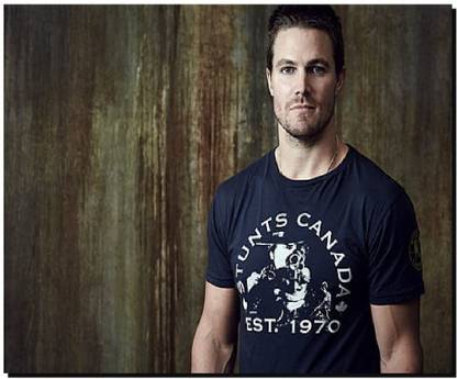 SKY DOT stephen amell actor brunette t shirt Non Slip Base Mousepad