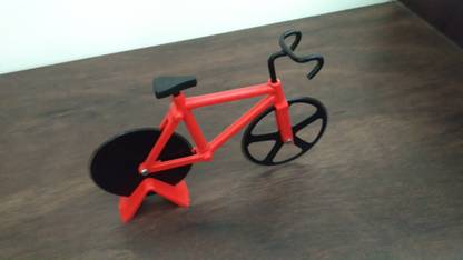 Bonnet Bots Wheel Pizza Cutter