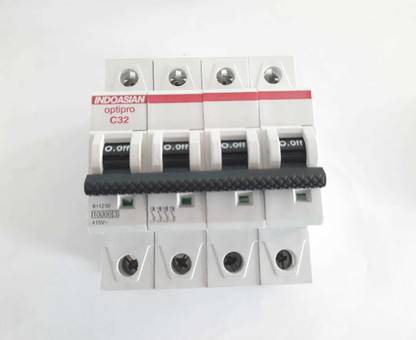 Indoasian 32Amp FOUR Pole AC MCB C Curve 32A FP MCB MCB