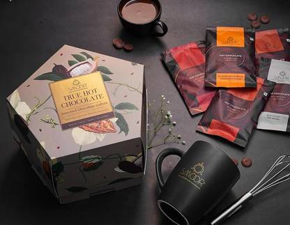 Smoor True Hot Chocolate - GIFT BOX, 5 variations of Hot chocolate CALLETS with our Mug and A Whisk. Fudges