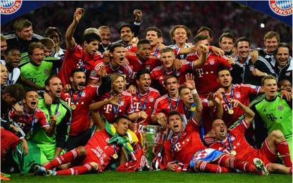 FC Bayern Munich Football Club Wall Poster For Room With Gloss Lamination M15 Paper Print