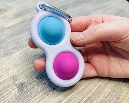 Triangle Ant Simple Dimple Handheld Fidget Buttons Mini Keychain Toy Bubble Wrap Pop Anxiety Stress Reliever Office and Desk Toy for Kids Key Chain