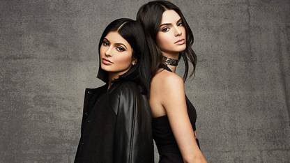 Kylie Jenner Poster 12 x 18-INCH Rolled Poster Paper Print
