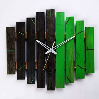 Pixel Buddy Analog 40 cm X 40 cm Wall Clock
