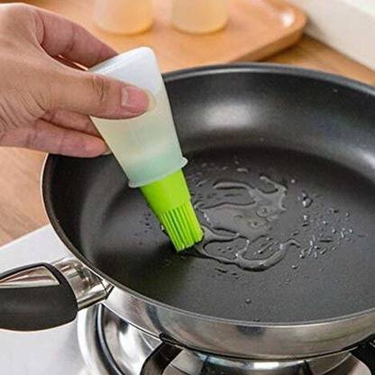 KitchExpo Silicone Cooking Oil Bottle With Basting Brush, Silicone Round Pastry Brush