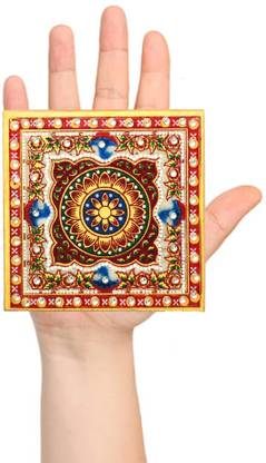 Mander Small Marble Pooja Chowki for Pooja ( Size: 4" x 4" Inch ) | Handcrafted Floral Design Marble Chowki for God Mandir, Idols Sitting, Pratima Murti (Pack of 1) Marble Pooja Chowki