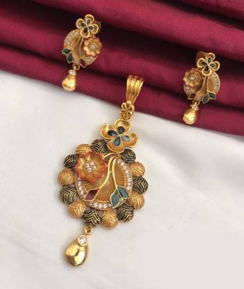RACHANA FASHION Alloy Gold-plated pendant & earring set (Gold) Gold-plated Diamond Alloy Pendant Set