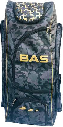 BAS INTERNATIONAL DUFFLE KIT BAG, MULTICOLOUR