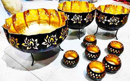 AsmikSK Decorative Urli with Stand set of 3 Big Urlis & Small Votives |Iron Lotus Urli with Stand Pot for Floating Flower/Candle Festive Decor Set of 10 Piece 14/12/10 Size with Stand and 7 Votives Small Bowl 3.5 inch Each |Designer Decorative Urli Beautiful Handcrafted Bowl for Floating Flowers and Tea Light Candles Home, Office and Table Decor Iron Decorative Platter