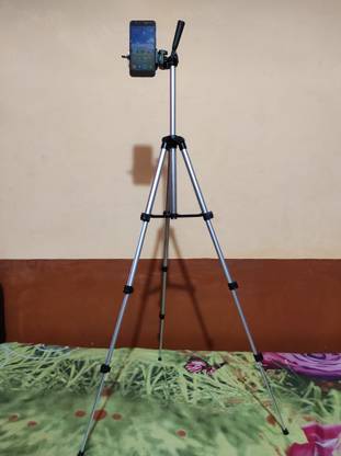 newcart Make Videos on ,MX Taka Tak, Vigo Video,YouTube ,instagram ,online class, Fits all smartphones ,camera ,projector/ Strong and Durable Tripod/Portable and Extendable body Tripod, Tripod Kit (Black, Silver, Supports Up to 1500 g) Tripod