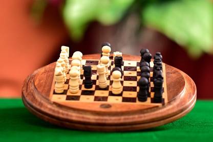 Ganesh Chess Design No. 703 Magnetic Chess Board for Adults with Magnetic Chess Pieces, Chess Set Magnetic Wooden is Made in Sheesham Wood and Maplewood Lacquered, Folding Chess Board Magnetic (5 inch) Strategy & War Board Game