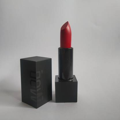 MOD CREAMY MATTE LIPSTICK COLOUR SENSATIONAL PREPY RED LIP COLOUR (PREPY RED ) (PREPY RED CREAMY MATTE TEXTURE IN ONE STROKE) 5 Gm SHADE 09