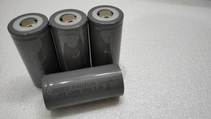 xtt LifePo4 32650 rechargeable (Pack of 4) Lithium Solar Battery