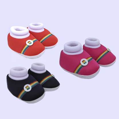 im baby Infant booties 0 To 12 Month Set of 3 Pair Baby Booties (Toe to Heel Length - 12 cm ( RED,PINK,BLACK ) Booties