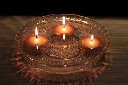 PRAKRITI ™Waterproof Candle Float On Water LED Plastic Floating Tea Lights | LED Floating Candles | Battery Operated LED Floating Candles Light | Diwali Lights - (Pack of 6, White) Candle