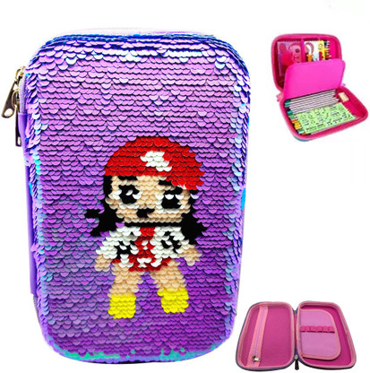 sequence changing pouch