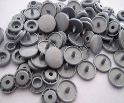 Asiatic Grey Snaps (1/2 Inch) Plastic Snaps Fastener Punch No-Sew Button Rivet Stud for Raincoat/Cloth Baby Diapers/Bibs/Towels/Embroidery Also Used for DIY Crafts (Pack of 100). Plastic Buttons