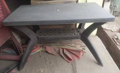 i REST Plastic 4 Seater Dining Table