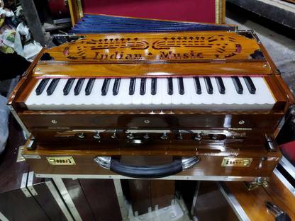 TIMH Harmonium3lines2 3.5 Octave Hand Pumped Harmonium