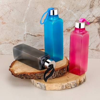 BELLERBIRD स्क्वायर शेप 3 सेट प्रीमियम वॉटर फ्रिज बॉटल्स 3 का सेट 1000ml 
 बॉटल 1000 ml बॉटल