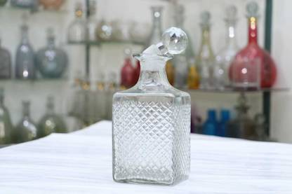 White Swan 750 ML Square Decanter Whisky, Wine, Vodka, Rum, Jin, Soda, Water Decanter