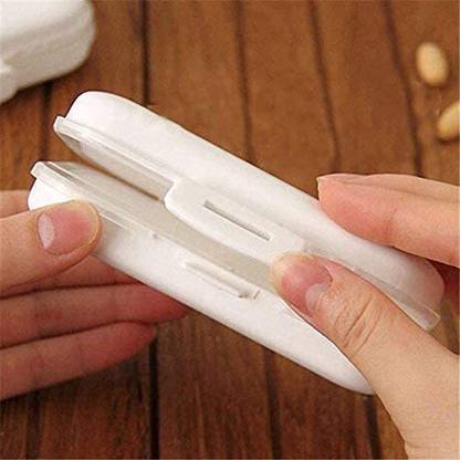 FLOSTRAIN 7 Day Pill Box