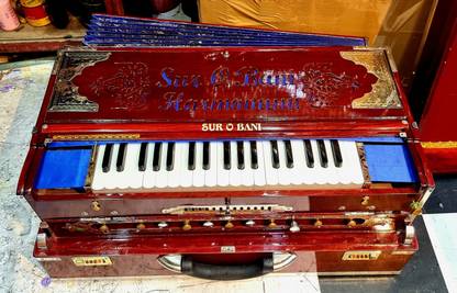 SUR O BANI 4 line Bass male female male 13 scale changer Harmonium Best Quality Harmonium with Special 37 Keys 3 Set of Palitana Reed 4 Octave Hand Pumped Harmonium