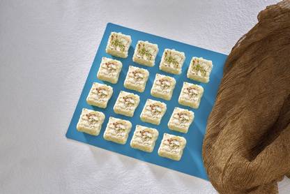 Kiasa Kalakand 18 pieces, Indian Sweets Mithai Box