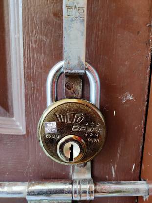 HILTO Boss Double Locking 10 Lever Door Padlock