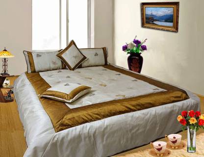 Dekor World Butterfly Embroidery Quilt Collection Polyester, Pure Silk King Sized Bedding Set