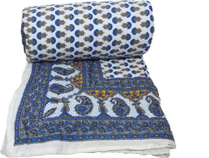 Gnudi Floral, Self Design Double Quilt for  Heavy Winter