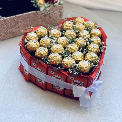 Via del Corso Beautiful Design Heart Shape Kitkat Bouquet / Hamper with Ferrero Rocher Paper Gift Box