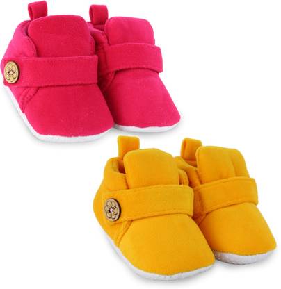 Neska Moda Set Of 2 Pair Baby Boys & Baby Girls 6 To 12 Months Velvet Velcro Booties