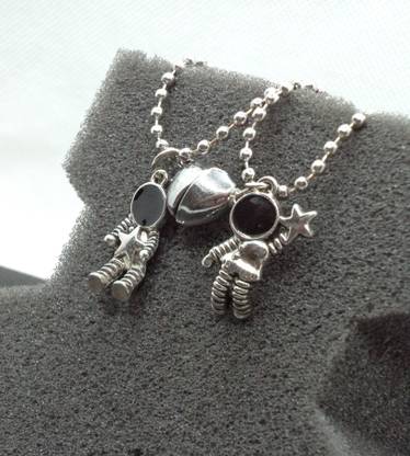 RV jewels Pendant Locket With Ball Chain For Men And Women/Boyfriend & Girlfriend Alloy Pendant Set