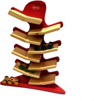 Skola Cascade Car - Visual Tracking with Falling Cars