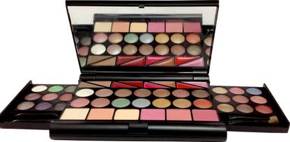 M.A.C Professional makeup kit