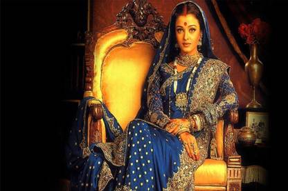 Aishwarya Rai Queen Paper Print