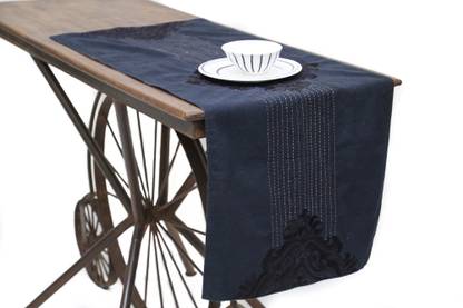 REME Red 105 cm Table Runner