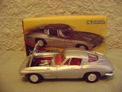 General Motors Ertl Collectibles 1963 Chevy Corvette Sting Ray
