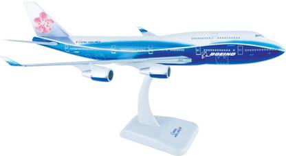 Hogan Wings Boeing 747-400 China Airlines "Dreamliner", Scale 1:200 With Stand With Gear