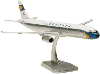 Hogan Wings Airbus A321 Lufthansa A321 Retro, Scale 1:200 (With Stand & No Gear)