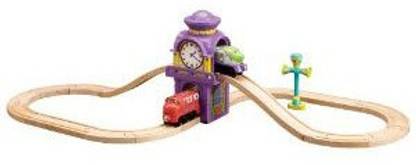 Tomy Chuggington Wooden Railway Over and Under Starter Set