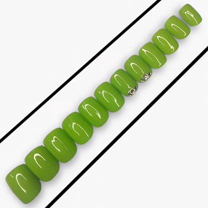 Shhagan Square Plain Artificial Press on Nails 267 Green, Multicolor