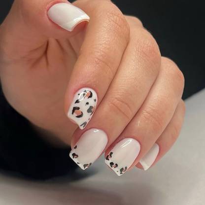 Shhagan animal print Print French Tips Brown and Black, white