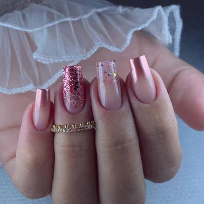 kyiesh Reusable Shimmery Party Look Press on Nails Shades of Pink